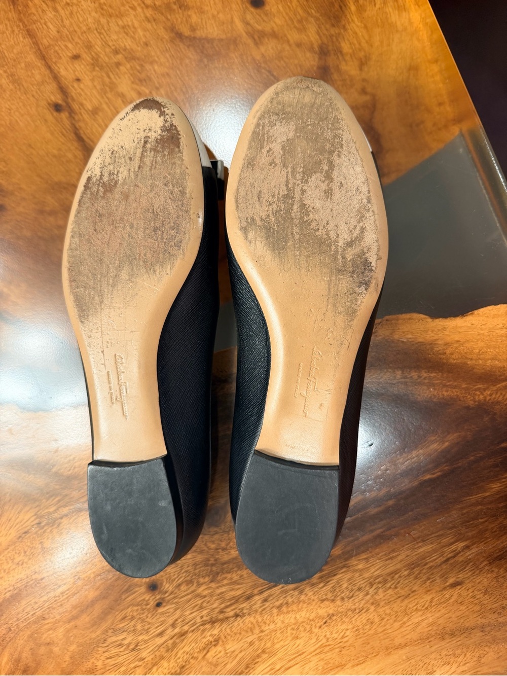 Salvatore Ferragamo Varina Bicolor Ballet Flats w Bow Black/White Size 8.5M GUC - Picture 7 of 17